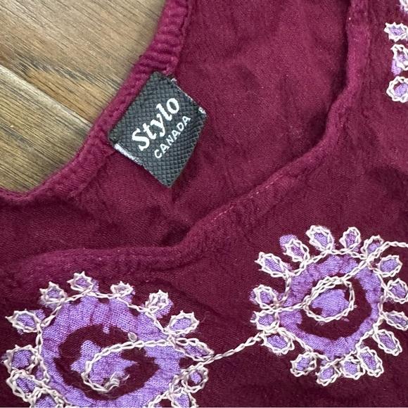 Stylo Sleeveless Top - Picture 7 of 10